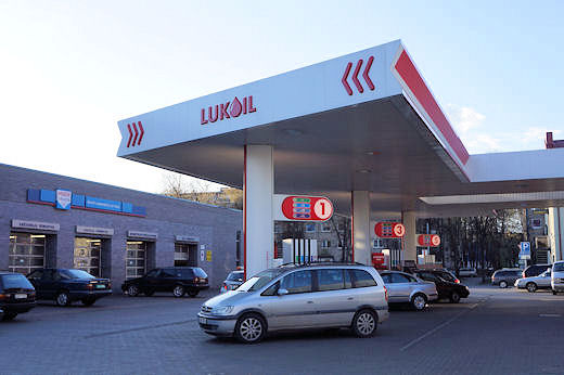 EE Lukoil 2 Web